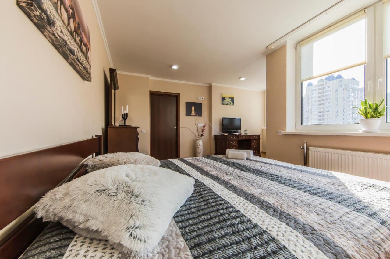 Super Comfort Flat For You Near The Metro. Kiev Esterno foto