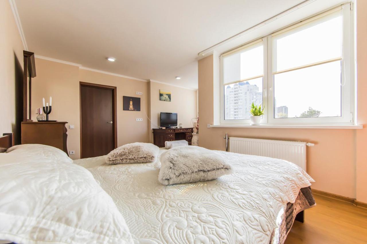 Super Comfort Flat For You Near The Metro. Kiev Esterno foto