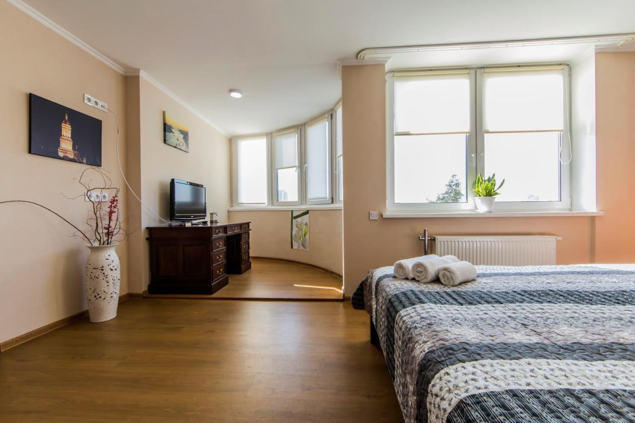 Super Comfort Flat For You Near The Metro. Kiev Esterno foto